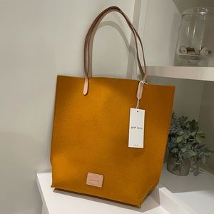 [graf lantz] Hana Tote Felt • Turmeric / Natural